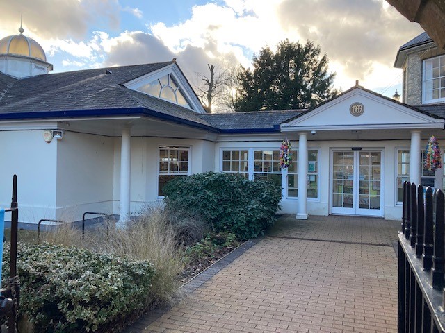 Farnham Library